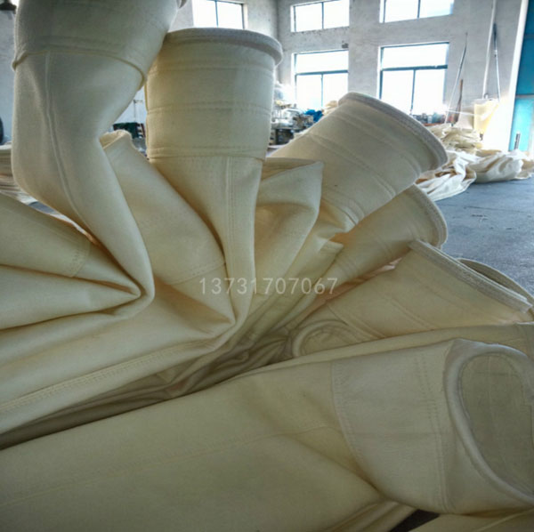 常溫濾料之“王”-滌綸針刺氈(除塵布袋)介紹 常溫濾料之“王”-滌綸針刺氈(除塵布袋)介紹